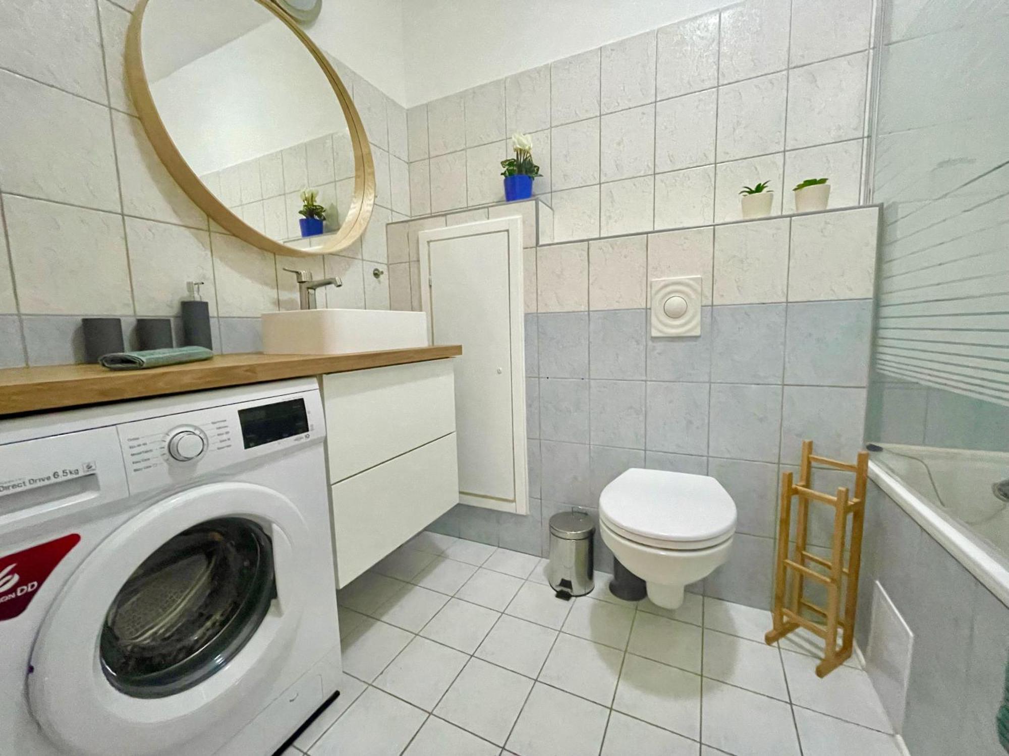 #Klauzal11#Design Apartment #2Bdrm #Freeparking بودابست المظهر الخارجي الصورة